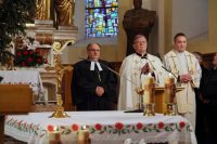 Molitveno bogoslužje ob sprejemu relikvij - Sv. Jožef nad Celjem (Avtor: Jože Potrpin - Družina) Sprejem relikvij Jozef 1