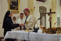 Redovnice in redovniki na Dnevu posvečenega življenja v Petrovčah (Avtor: Jože Potrpin - Družina) Dan posvecenega 2014 Petrovce 07