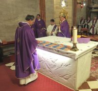 Izročitev pastoralnih načrtov 26. marca 2015 (Avtor: Škofija Celje) Izrocitev nacrtov mar2015 12