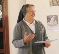 Srečanje katehistinj in katehetov na Teharjah september 2015 (Avtor: Miha Herman) Uvod srec kateh sep 2015 02