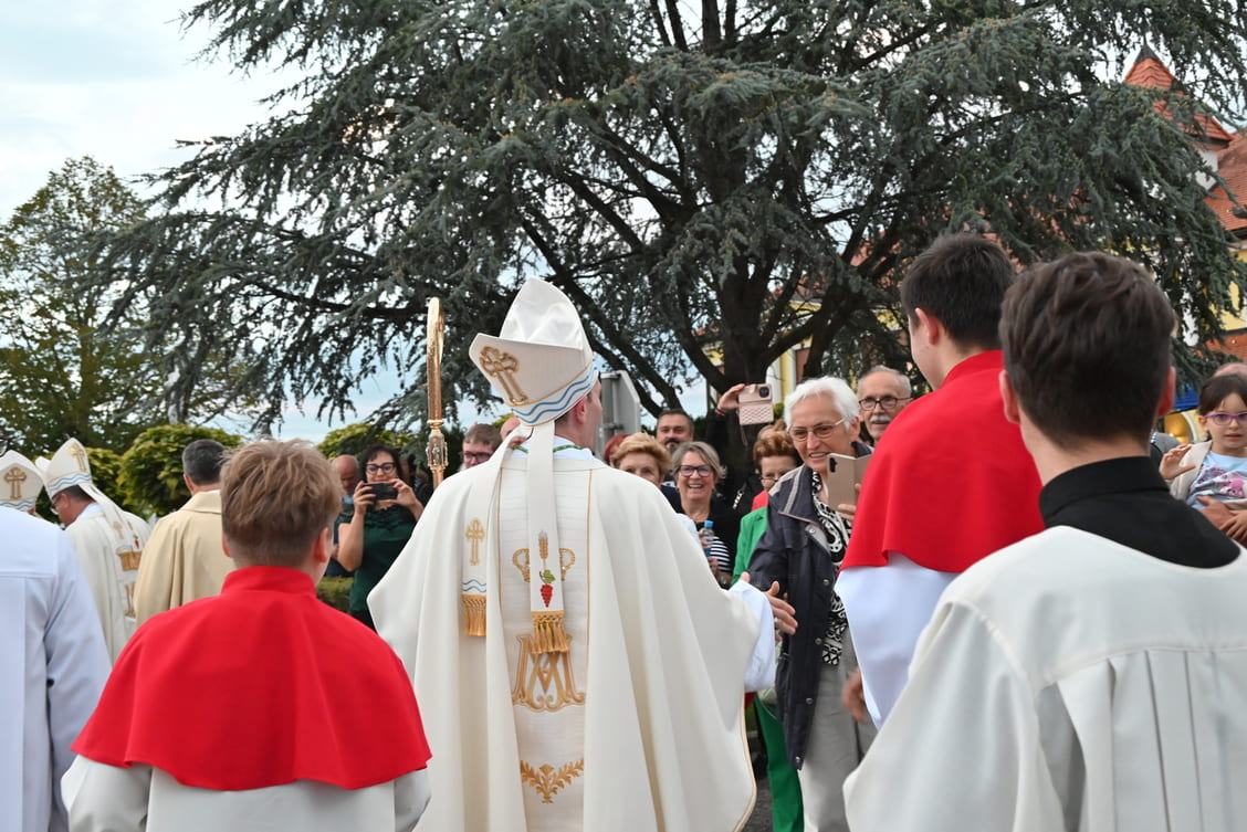 22 posvečenje škof Janez 14 9 2025 (6)