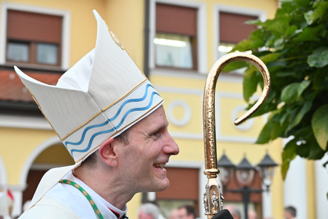 24 posvečenje škof Janez 14 9 2025 (17)