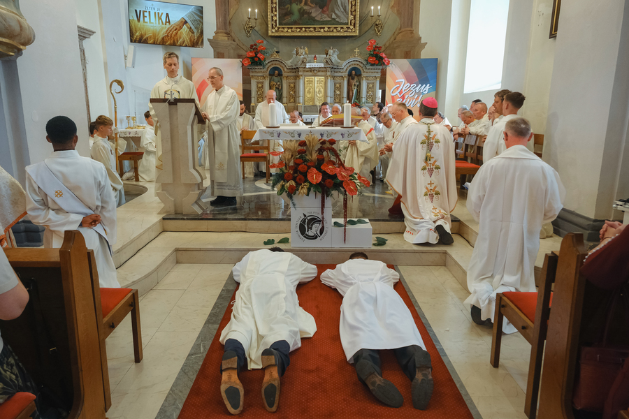 Diakonsko_posvečenje_Šentjur_Zupanc_05
